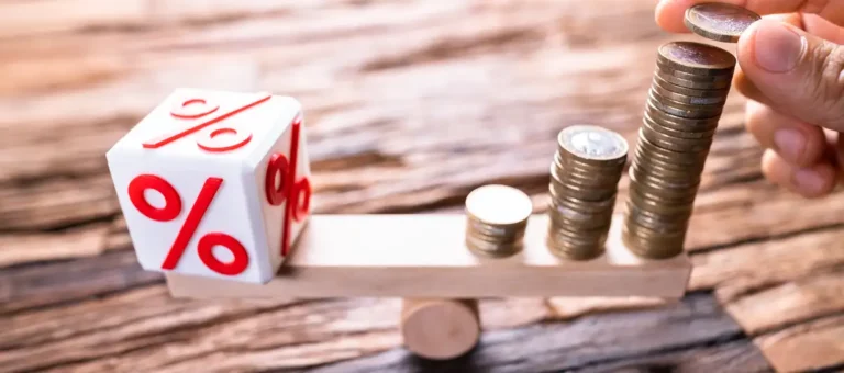 Equilibrio entre los tipos de interés, inflación y el crecimiento económico