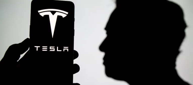 Tesla alcanza un valor de mercado de un billón de dólares