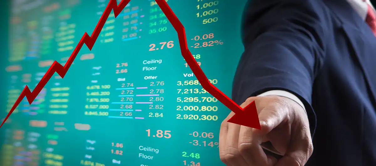 Los mercados caen tras los mensajes de los bancos centrales